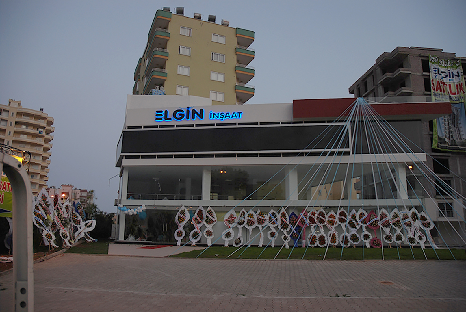 ELGİN İNŞ. CEPHE ÜZERİ IŞIKLI KUTU HARF TABELA