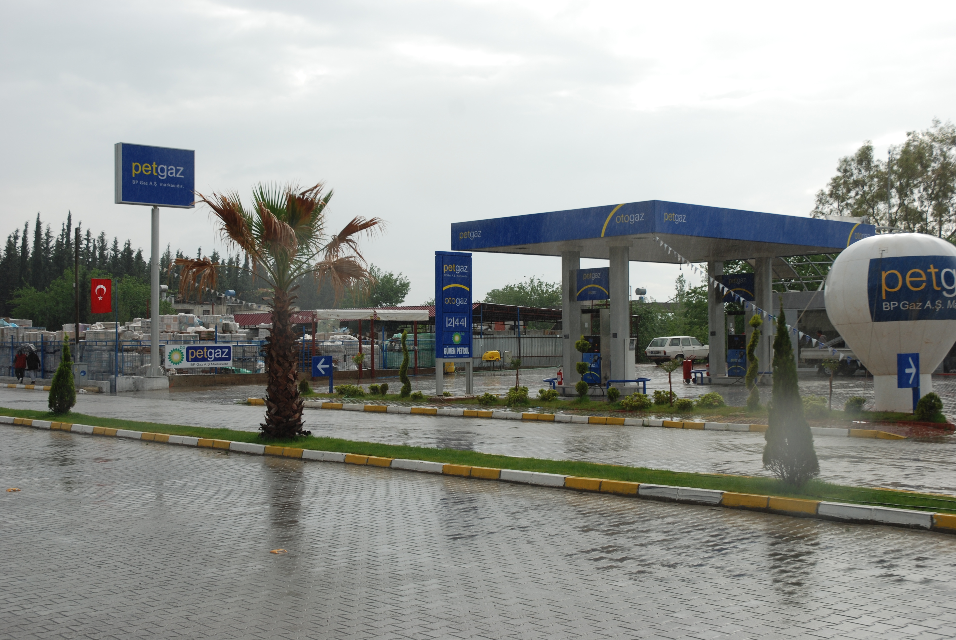 PETGAZ AKARYAKIT İSTASYON GİYDİRME
