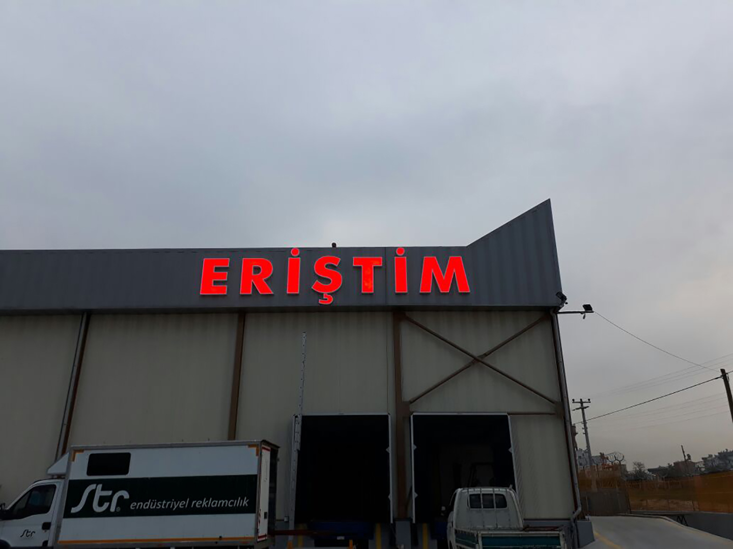 ERİŞTİM SOĞUK HAVA DEPOSU IŞIKLI KUTU HARF TABELA